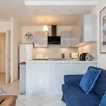 Lägenhet New 2 Bed In Antibes, 5 Min Walk To The Antibes