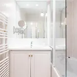 New 2 Bed In Antibes, 5 Min Walk To The Lägenhet