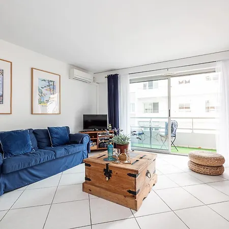Apartment New 2 Bed In Antibes, 5 Min Walk To The