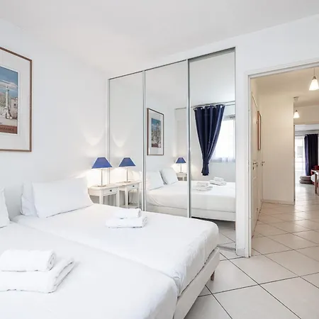 New 2 Bed In Antibes, 5 Min Walk To The