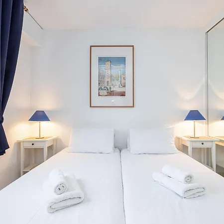 Apartment New 2 Bed In Antibes, 5 Min Walk To The