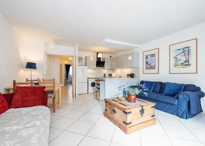 New 2 Bed In Antibes, 5 Min Walk To The