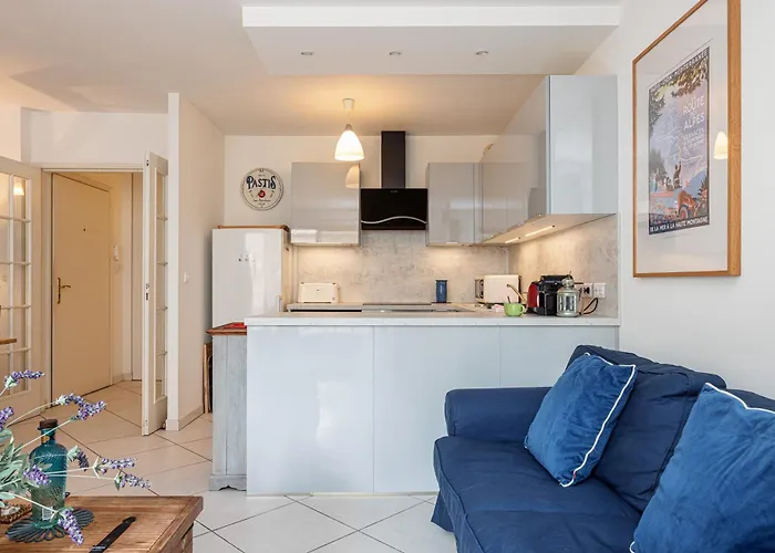 Daire New 2 Bed In Antibes, 5 Min Walk To The Antibes