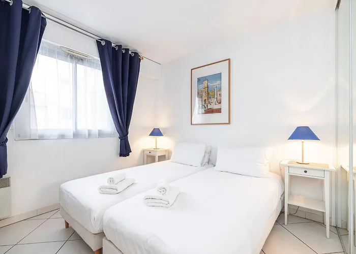 Daire New 2 Bed In Antibes, 5 Min Walk To The Antibes